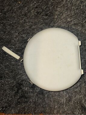 Vintage 60s/70s hard plastic white case